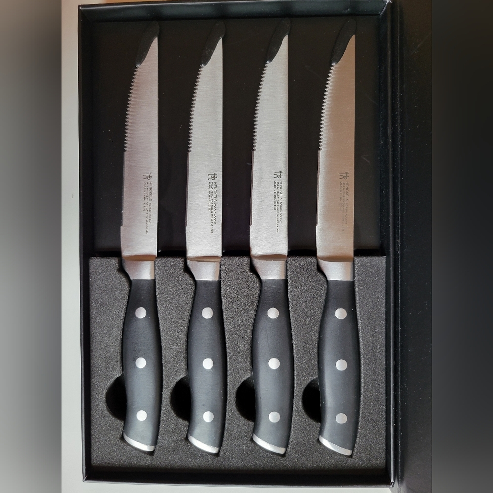 Zwilling J.A. Henckels stainless steel 4-pc steak set accent forged